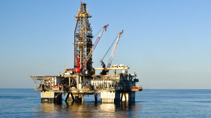 SpaceX bought two former Valaris oil rigs to build floating launchpads for its Starship rocket