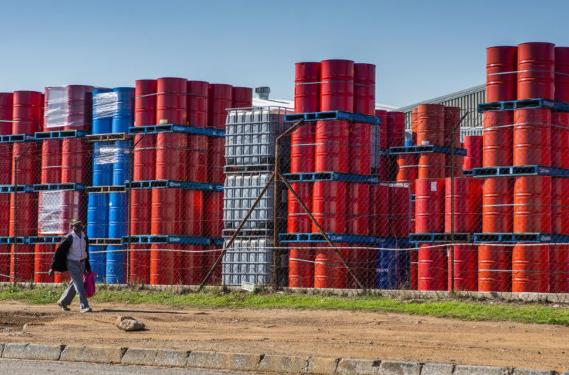 Oil barrels -energynewsbeat.com