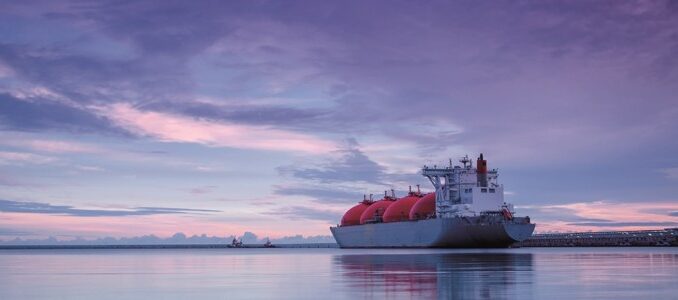 India Looks To Import More LNG Amid Rising Demand