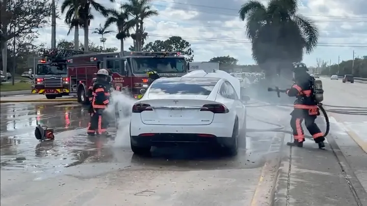 electric vehicle
