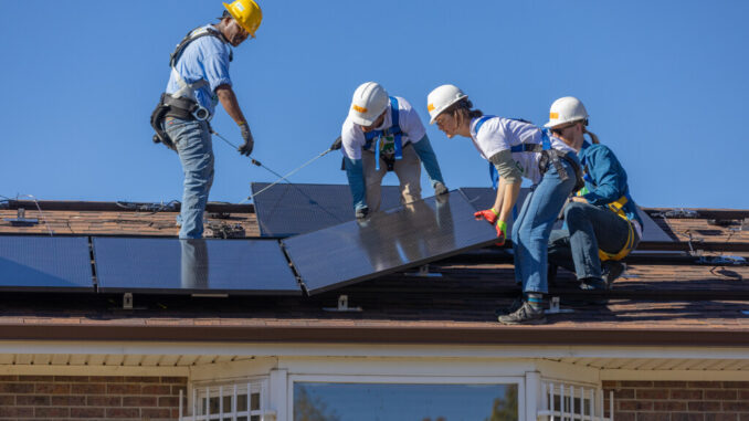 Commentary: The benefits of virtual power plants and solar in low-income communities solar