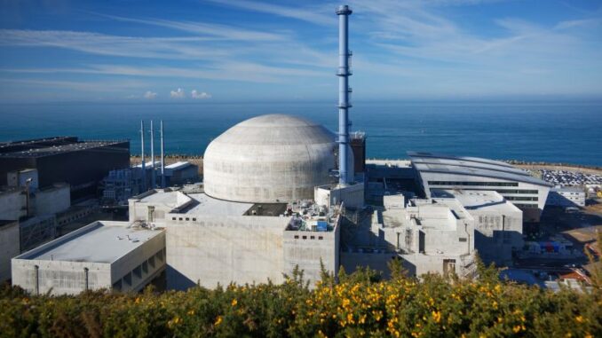 Nuclear Senate recommends extending the lifespan of power plants “beyond 60 years” and building 14 EPRs Nuclear