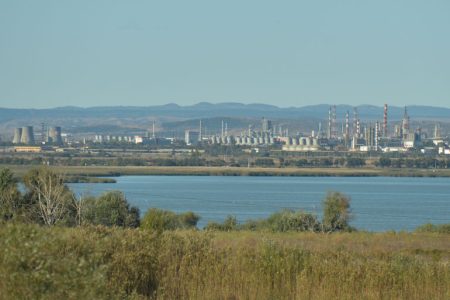 Bulgaria demands right to veto sale of Russian Burgas refinery Bulgaria