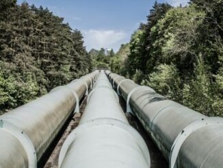 Oil Pipeline Lifeline for Canada Comes Under Siege in Michigan
