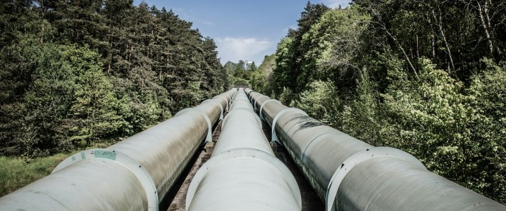 Oil Pipeline Lifeline for Canada Comes Under Siege in Michigan