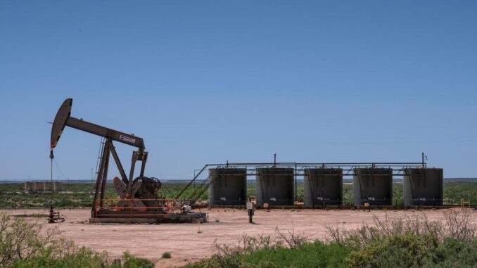 Enverus -Expect Hot Oil - Gas M&A Market To Slow In 2021