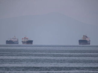 Anchored shipps - port of Piraeus near Athens - energynewsbeat.com