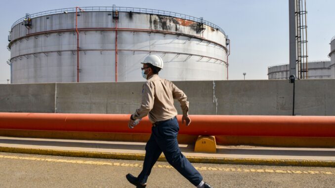 Aramco Cuts April Oil Pricing to Mediterranean on OPEC+ Caution
