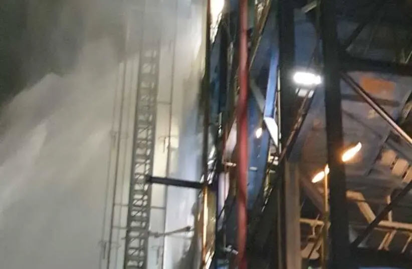 Fire breaks out after pipe malfunction at Haifa petrochemical plants