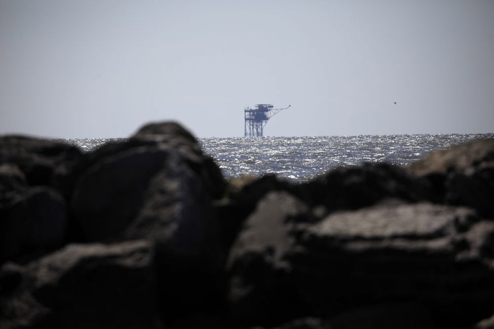 Oil to the moon - energynewsbeat