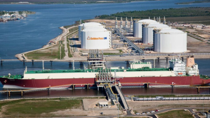 U.S. LNG Exports Top Rivals for First Time on Shale Revolution-ENB