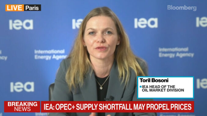 Bloomberg - IEA says oil market tight - ENB