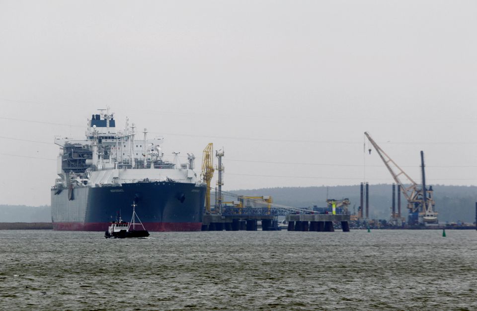 Poland, Lithuania speed up gas link amid Russia supply worries