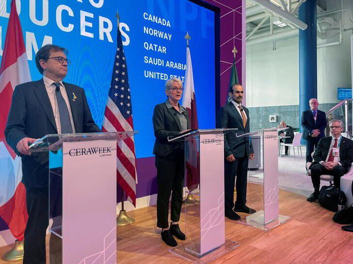 CERAWEEK U.S. energy secretary urges companies to boost oil, gas output