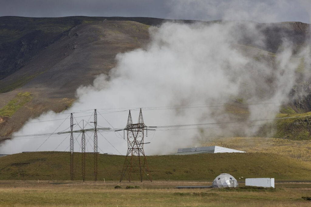 geothermal powerhouse Iceland struggles with lack of electricity