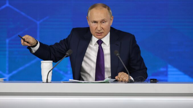 Putin Upping the ante - Bloomberg