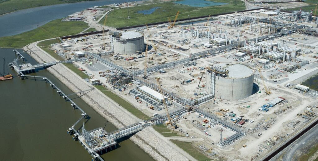 US LNG exports go up to 18 LNG carriers