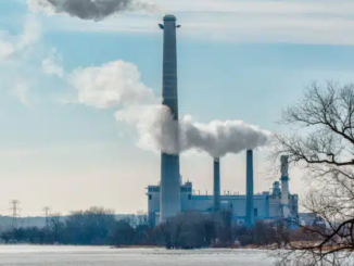 A power plant along the Minnesota River. (Shutterstock)