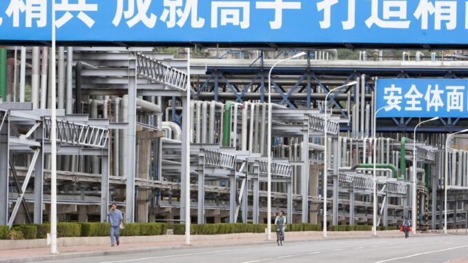 Beijing Tells Major Oil Refiners No More Fuel Export Quota in 2023