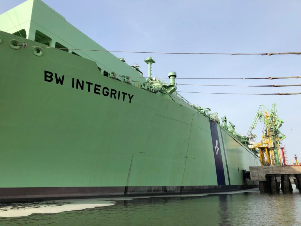 OQ Trading submits lowest bid