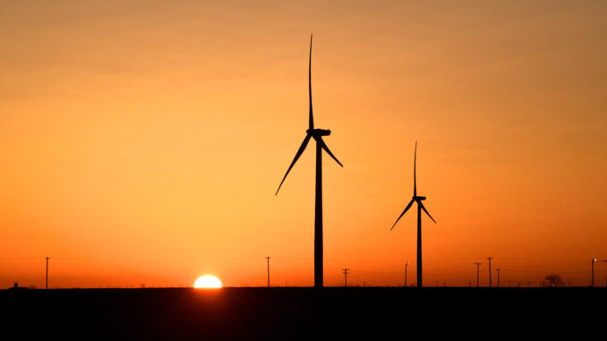 U.S. renewable, grid battery projects battle transformer shortage U.S.