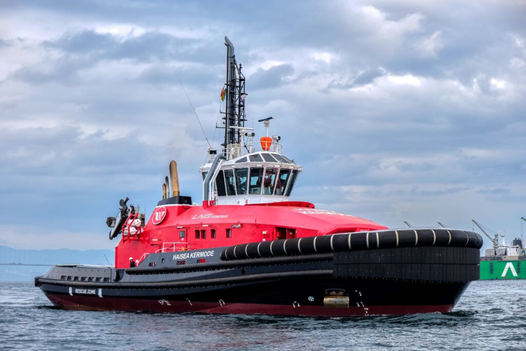 LNG-powered tug