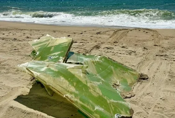 Nantucket Wind Farm Debris Still Washing Up, Locals Warned To Wear Shoes On Beach Nantucket