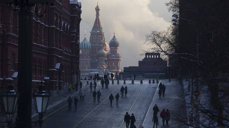 Ukrainians welcome in Russia – Putin Russia