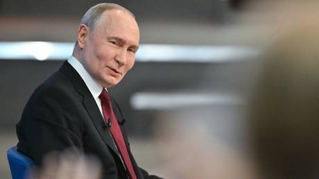 ‘What is your dream and duties you hate’: Most unexpected things Putin was asked during Q&A session Putin