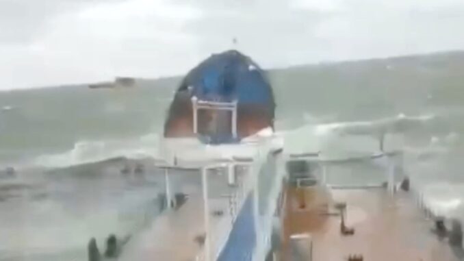 Storms take out three Russian ships in a day Russian ships