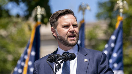 US army needs huge shakeup – Vance Vance