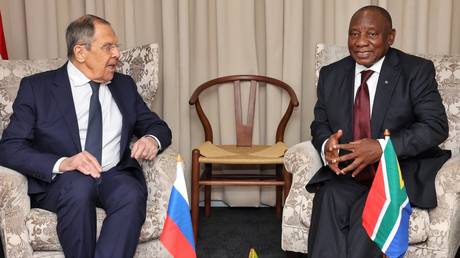 Lavrov briefs African leader on Russia-US talks Lavrov