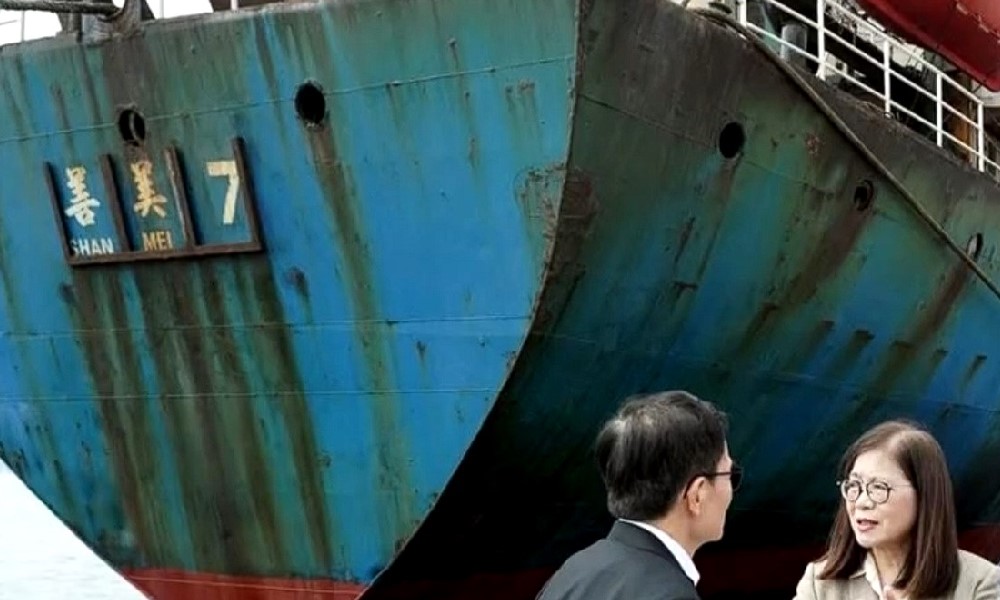 The thousand faces ship