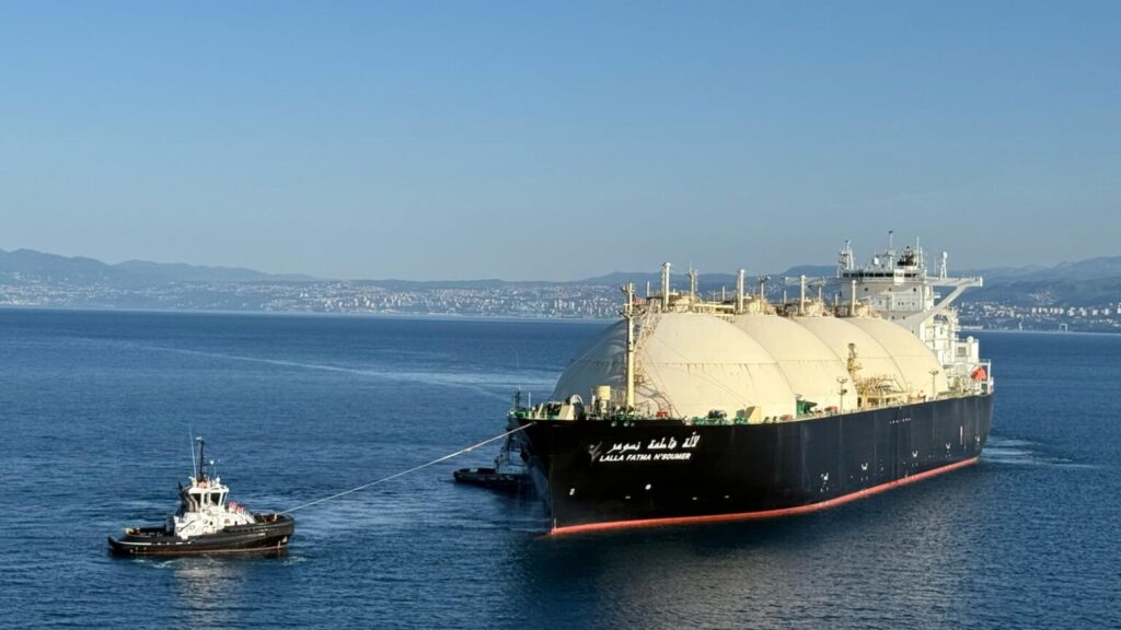 LNG carrier