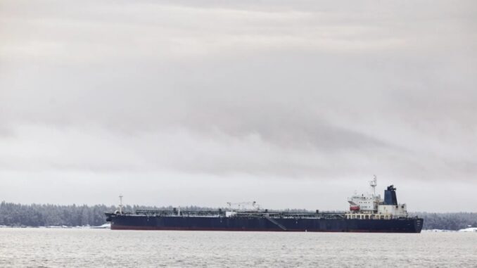Russia’s Crude Flows Hit 16-Month High on Rising Output, Attacks